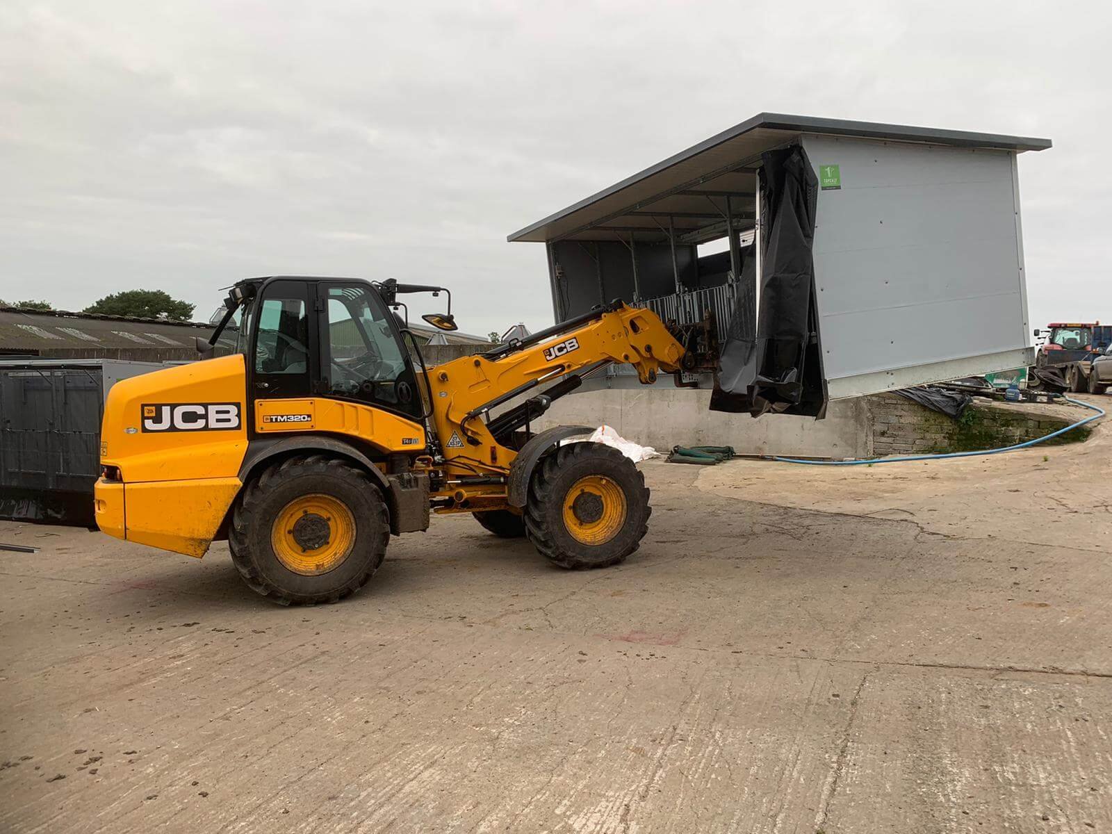 QUATTRO XL/XXL KALVEHYTTE